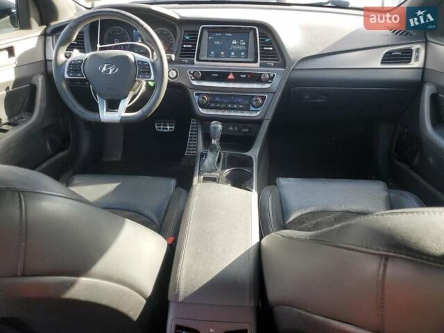 Сірий Хендай Соната, об'ємом двигуна 2.4 л та пробігом 162 тис. км за 2800 $, фото 7 на Automoto.ua