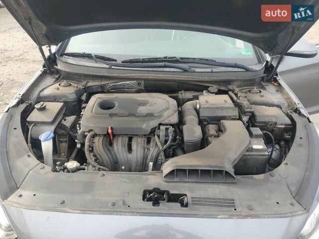 Серый Хендай Соната, объемом двигателя 2.4 л и пробегом 151 тыс. км за 2300 $, фото 10 на Automoto.ua