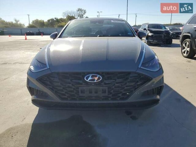 Сірий Хендай Соната, об'ємом двигуна 1.6 л та пробігом 134 тис. км за 4600 $, фото 4 на Automoto.ua