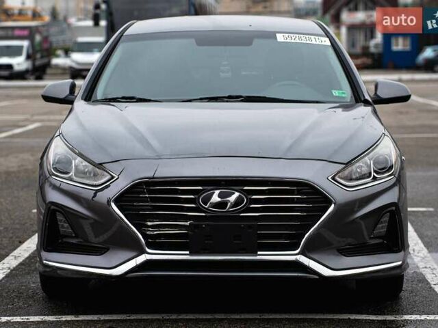 Сірий Хендай Соната, об'ємом двигуна 2.4 л та пробігом 107 тис. км за 12000 $, фото 3 на Automoto.ua