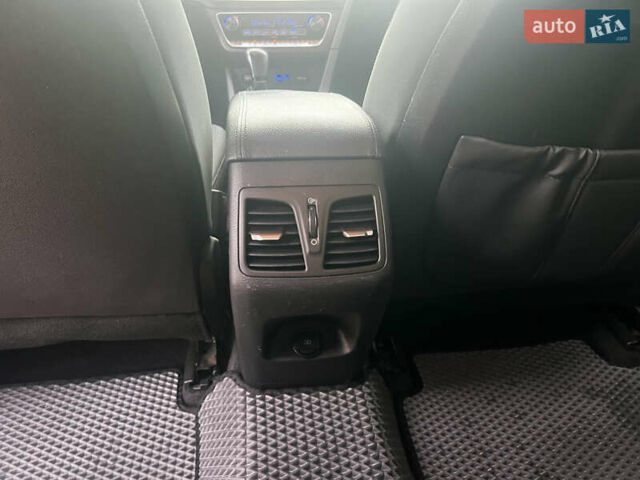 Серый Хендай Соната, объемом двигателя 2.36 л и пробегом 109 тыс. км за 14500 $, фото 15 на Automoto.ua