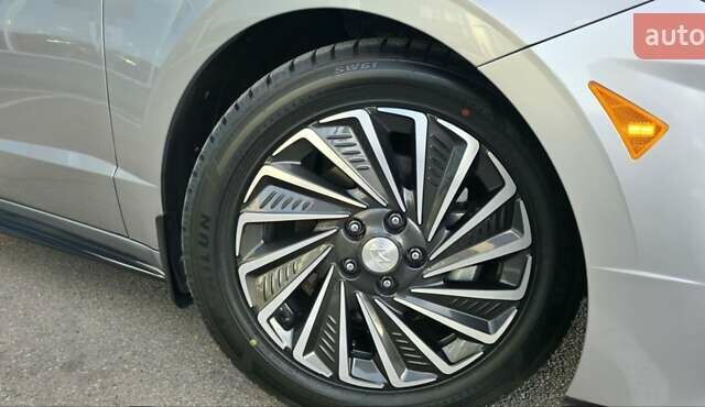 Сірий Хендай Соната, об'ємом двигуна 2 л та пробігом 53 тис. км за 27000 $, фото 7 на Automoto.ua