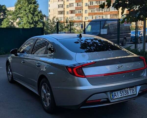 Серый Хендай Соната, объемом двигателя 2.5 л и пробегом 58 тыс. км за 19300 $, фото 4 на Automoto.ua