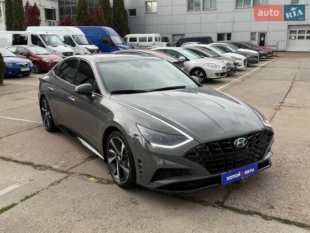 Серый Хендай Соната, объемом двигателя 1.6 л и пробегом 41 тыс. км за 21900 $, фото 2 на Automoto.ua