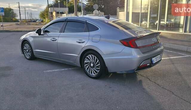 Сірий Хендай Соната, об'ємом двигуна 2 л та пробігом 53 тис. км за 27000 $, фото 9 на Automoto.ua
