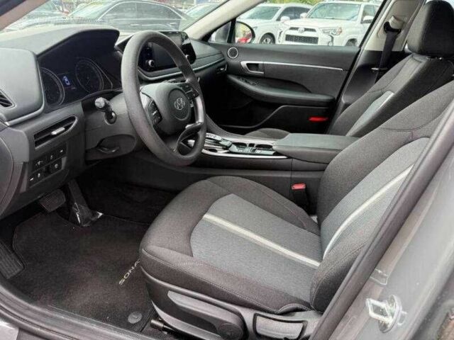 Сірий Хендай Соната, об'ємом двигуна 2.5 л та пробігом 45 тис. км за 3800 $, фото 4 на Automoto.ua