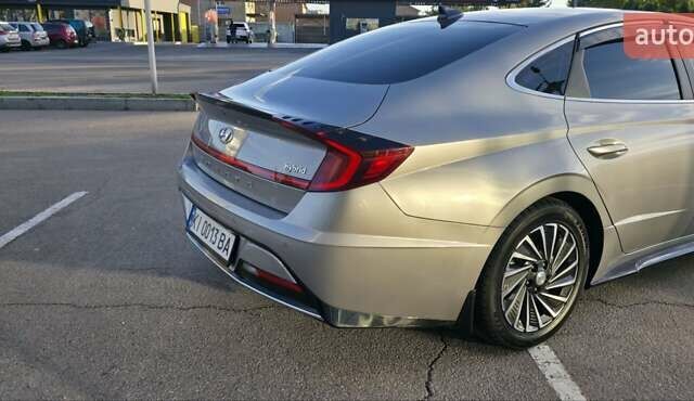 Сірий Хендай Соната, об'ємом двигуна 2 л та пробігом 53 тис. км за 27000 $, фото 3 на Automoto.ua