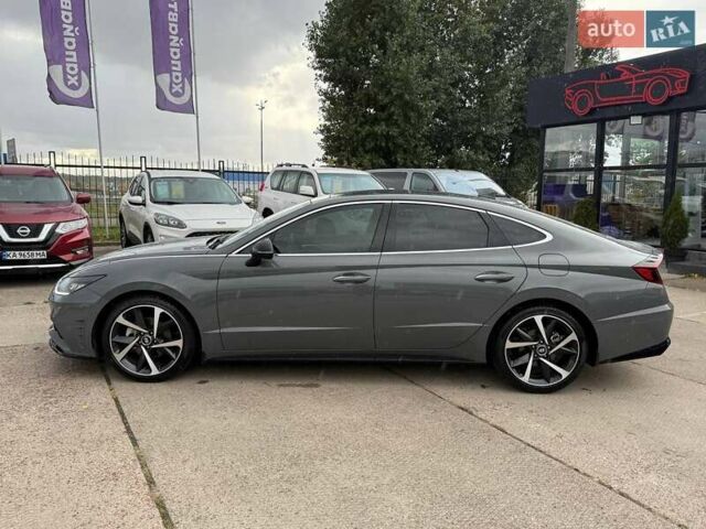 Серый Хендай Соната, объемом двигателя 1.6 л и пробегом 41 тыс. км за 21900 $, фото 6 на Automoto.ua