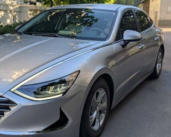 Серый Хендай Соната, объемом двигателя 2.5 л и пробегом 58 тыс. км за 19300 $, фото 8 на Automoto.ua