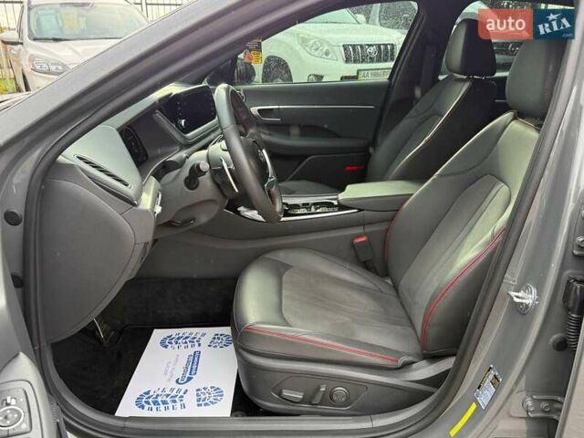 Серый Хендай Соната, объемом двигателя 1.6 л и пробегом 41 тыс. км за 21900 $, фото 17 на Automoto.ua