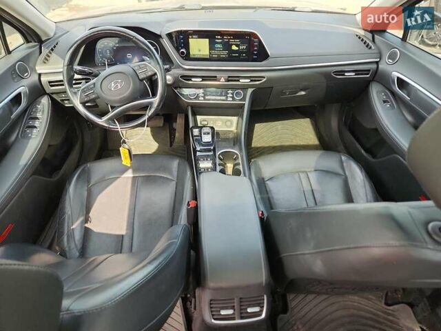 Серый Хендай Соната, объемом двигателя 1.6 л и пробегом 150 тыс. км за 5800 $, фото 7 на Automoto.ua
