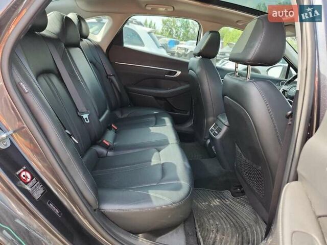Серый Хендай Соната, объемом двигателя 1.6 л и пробегом 150 тыс. км за 5800 $, фото 9 на Automoto.ua