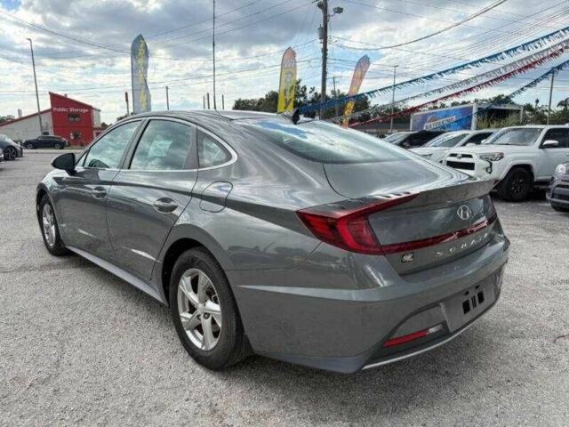 Сірий Хендай Соната, об'ємом двигуна 2.5 л та пробігом 45 тис. км за 3800 $, фото 1 на Automoto.ua