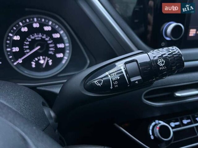 Серый Хендай Соната, объемом двигателя 2.5 л и пробегом 95 тыс. км за 16990 $, фото 20 на Automoto.ua