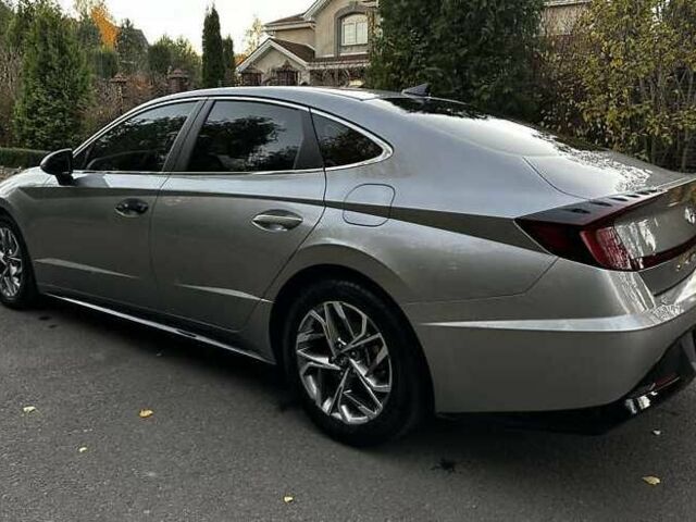 Серый Хендай Соната, объемом двигателя 2.4 л и пробегом 43 тыс. км за 15200 $, фото 6 на Automoto.ua