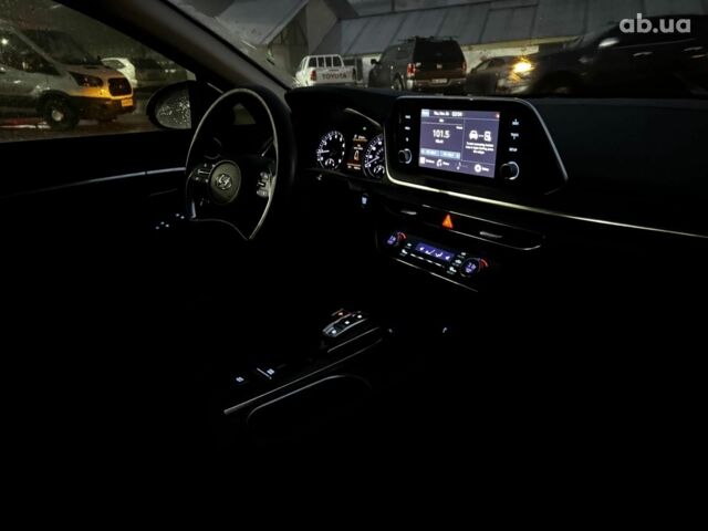 Серый Хендай Соната, объемом двигателя 2.5 л и пробегом 46 тыс. км за 19390 $, фото 27 на Automoto.ua