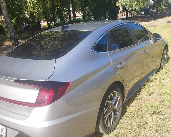 Серый Хендай Соната, объемом двигателя 2.5 л и пробегом 95 тыс. км за 18000 $, фото 8 на Automoto.ua