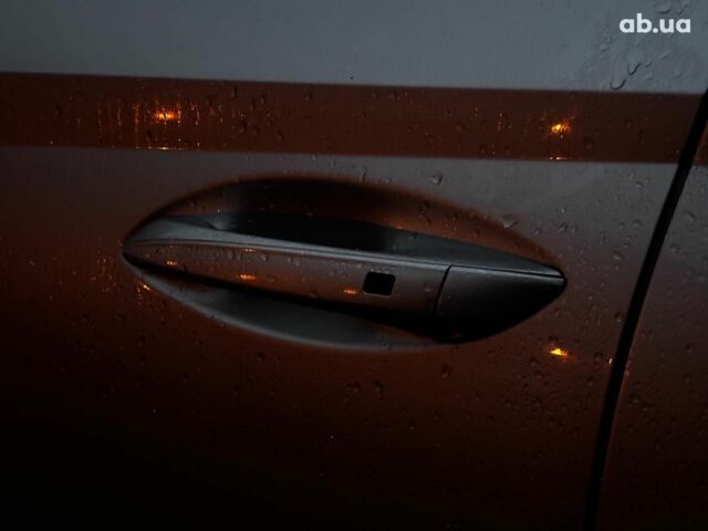 Серый Хендай Соната, объемом двигателя 2.5 л и пробегом 46 тыс. км за 19390 $, фото 10 на Automoto.ua