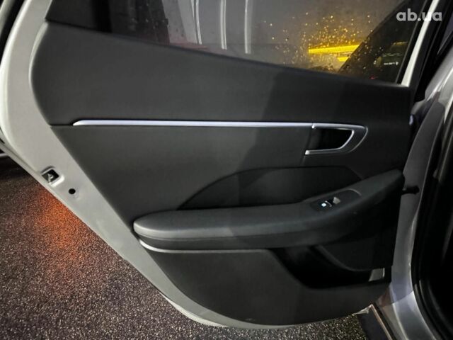 Серый Хендай Соната, объемом двигателя 2.5 л и пробегом 46 тыс. км за 19390 $, фото 22 на Automoto.ua