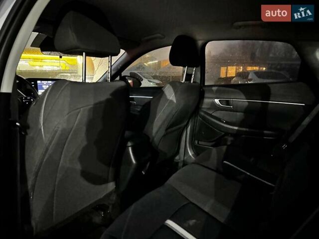 Серый Хендай Соната, объемом двигателя 2.5 л и пробегом 46 тыс. км за 19390 $, фото 24 на Automoto.ua