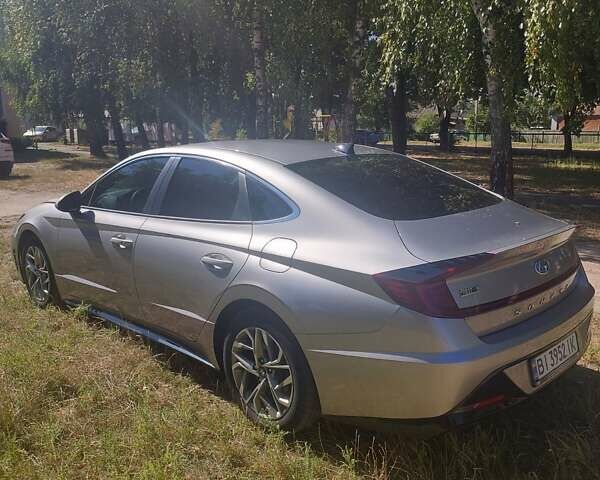 Серый Хендай Соната, объемом двигателя 2.5 л и пробегом 95 тыс. км за 18000 $, фото 5 на Automoto.ua
