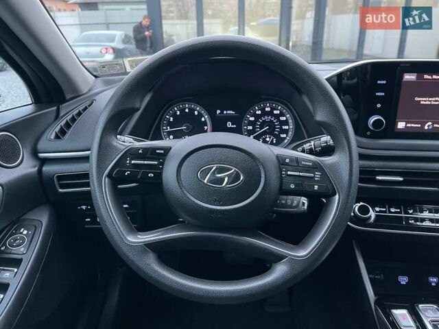 Серый Хендай Соната, объемом двигателя 2.5 л и пробегом 95 тыс. км за 16990 $, фото 10 на Automoto.ua