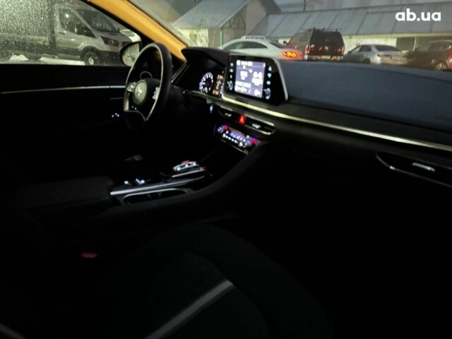 Серый Хендай Соната, объемом двигателя 2.5 л и пробегом 46 тыс. км за 19390 $, фото 26 на Automoto.ua