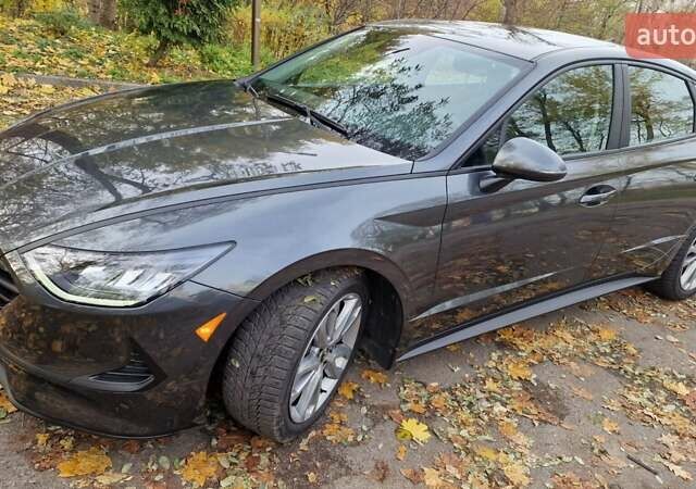 Серый Хендай Соната, объемом двигателя 2.5 л и пробегом 55 тыс. км за 17999 $, фото 8 на Automoto.ua