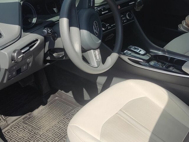 Сірий Хендай Соната, об'ємом двигуна 2.5 л та пробігом 39 тис. км за 25000 $, фото 8 на Automoto.ua