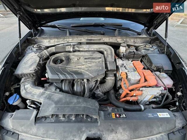 Серый Хендай Соната, объемом двигателя 2 л и пробегом 108 тыс. км за 22500 $, фото 57 на Automoto.ua