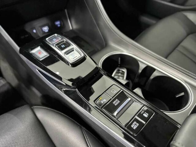 Сірий Хендай Соната, об'ємом двигуна 2 л та пробігом 68 тис. км за 15200 $, фото 16 на Automoto.ua