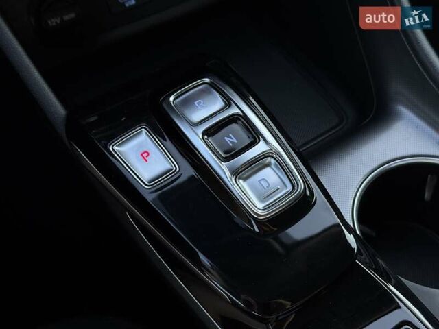 Серый Хендай Соната, объемом двигателя 2 л и пробегом 108 тыс. км за 22500 $, фото 46 на Automoto.ua