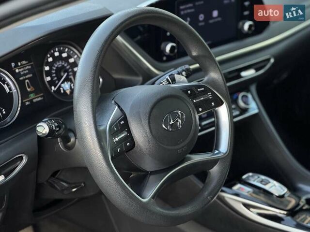 Серый Хендай Соната, объемом двигателя 2 л и пробегом 108 тыс. км за 22500 $, фото 17 на Automoto.ua