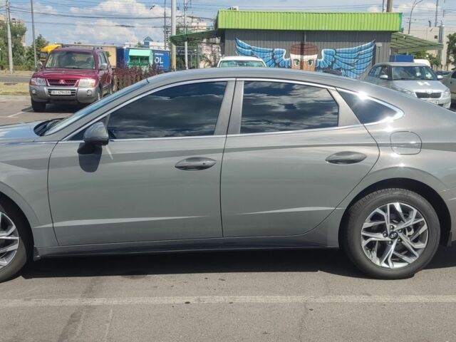 Сірий Хендай Соната, об'ємом двигуна 2.5 л та пробігом 39 тис. км за 25000 $, фото 6 на Automoto.ua
