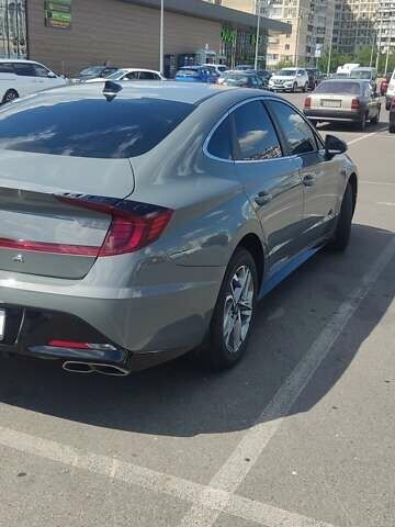 Серый Хендай Соната, объемом двигателя 2.5 л и пробегом 38 тыс. км за 25500 $, фото 3 на Automoto.ua