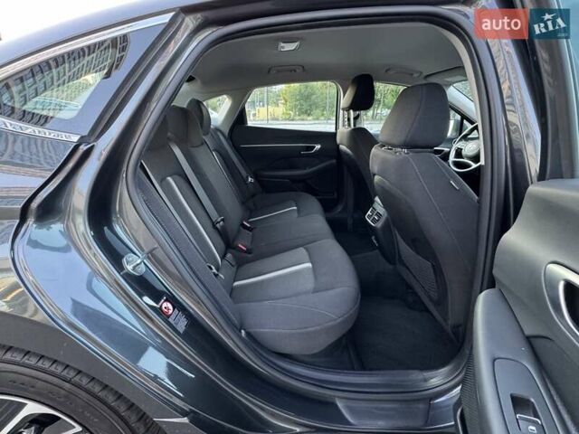 Серый Хендай Соната, объемом двигателя 2 л и пробегом 108 тыс. км за 22500 $, фото 53 на Automoto.ua
