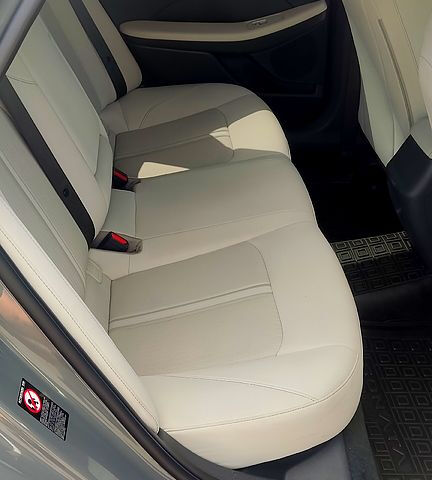 Серый Хендай Соната, объемом двигателя 2.5 л и пробегом 37 тыс. км за 25500 $, фото 10 на Automoto.ua