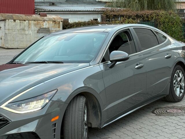 Серый Хендай Соната, объемом двигателя 2.5 л и пробегом 29 тыс. км за 21500 $, фото 4 на Automoto.ua