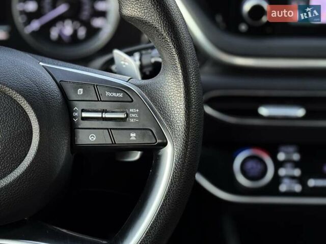 Серый Хендай Соната, объемом двигателя 2 л и пробегом 108 тыс. км за 22500 $, фото 27 на Automoto.ua