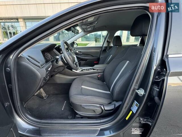 Серый Хендай Соната, объемом двигателя 2 л и пробегом 108 тыс. км за 22500 $, фото 15 на Automoto.ua