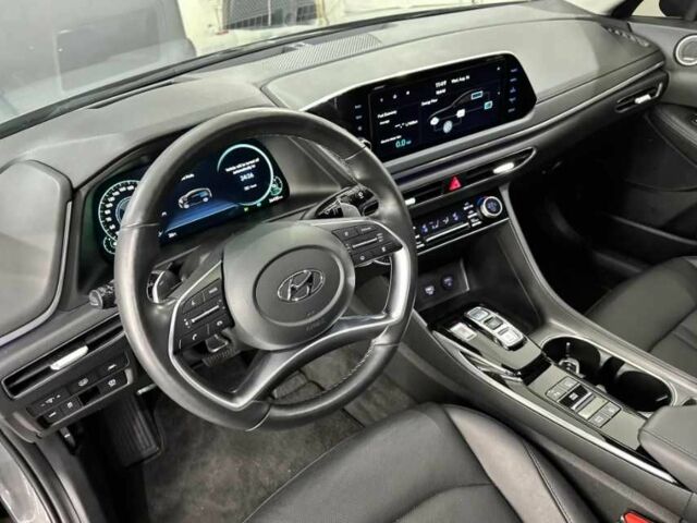 Сірий Хендай Соната, об'ємом двигуна 2 л та пробігом 68 тис. км за 15200 $, фото 11 на Automoto.ua