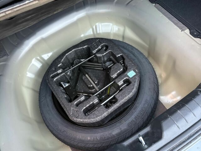 Серый Хендай Соната, объемом двигателя 2.5 л и пробегом 29 тыс. км за 21500 $, фото 23 на Automoto.ua