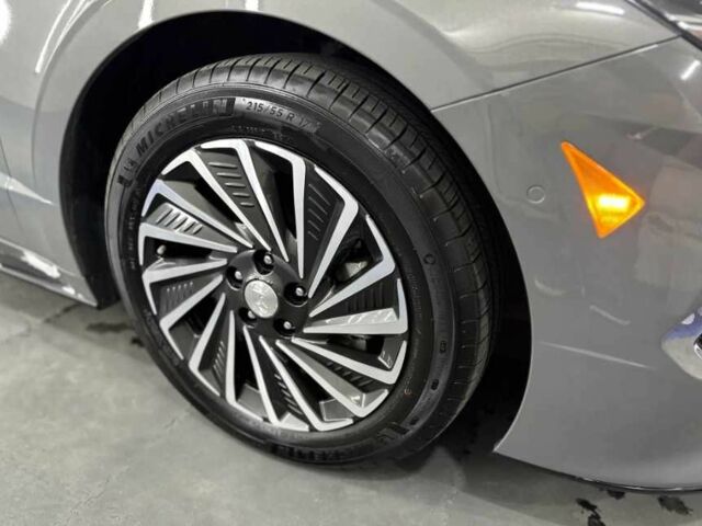 Сірий Хендай Соната, об'ємом двигуна 2 л та пробігом 68 тис. км за 15200 $, фото 6 на Automoto.ua