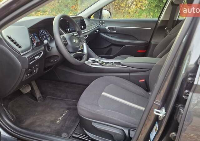 Серый Хендай Соната, объемом двигателя 2.5 л и пробегом 55 тыс. км за 17999 $, фото 10 на Automoto.ua