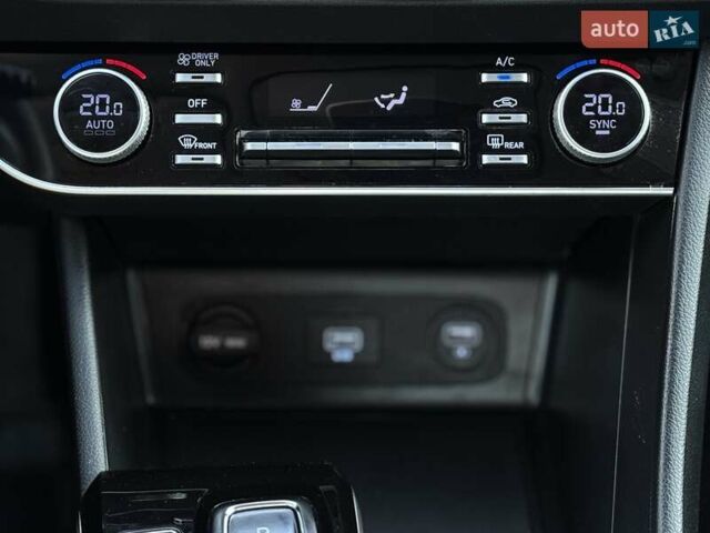 Серый Хендай Соната, объемом двигателя 2 л и пробегом 108 тыс. км за 22500 $, фото 44 на Automoto.ua