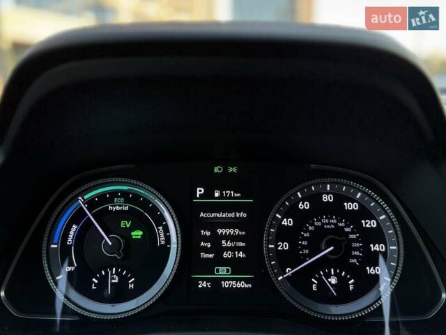 Серый Хендай Соната, объемом двигателя 2 л и пробегом 108 тыс. км за 22500 $, фото 28 на Automoto.ua