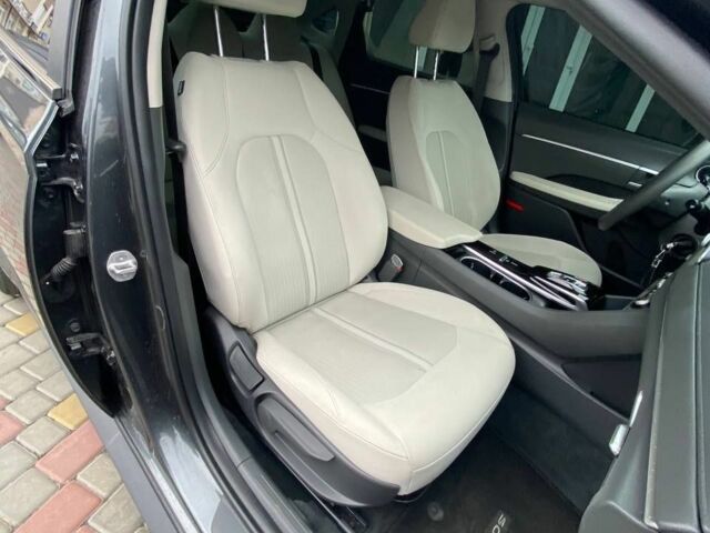 Серый Хендай Соната, объемом двигателя 2.5 л и пробегом 32 тыс. км за 20000 $, фото 4 на Automoto.ua