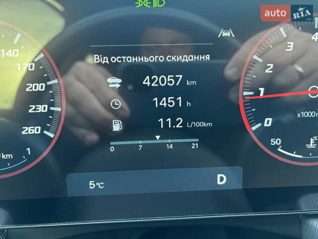 Серый Хендай Соната, объемом двигателя 2.5 л и пробегом 42 тыс. км за 31000 $, фото 11 на Automoto.ua