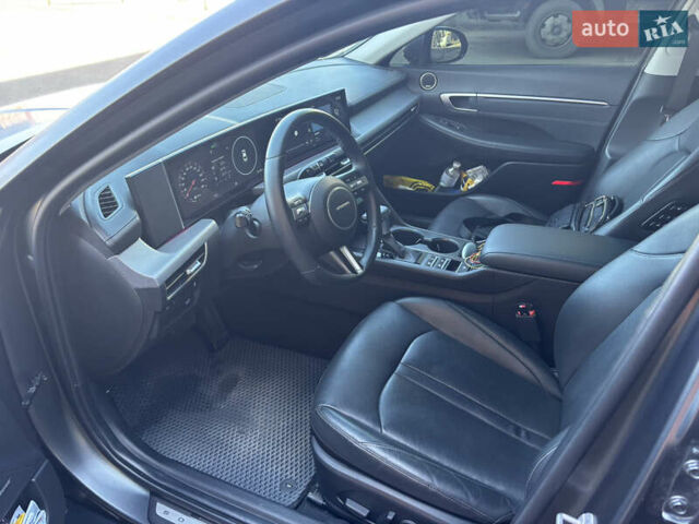 Серый Хендай Соната, объемом двигателя 2.5 л и пробегом 42 тыс. км за 31000 $, фото 8 на Automoto.ua