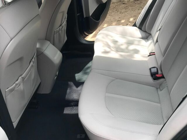 Синий Хендай Соната, объемом двигателя 2.4 л и пробегом 140 тыс. км за 9000 $, фото 5 на Automoto.ua